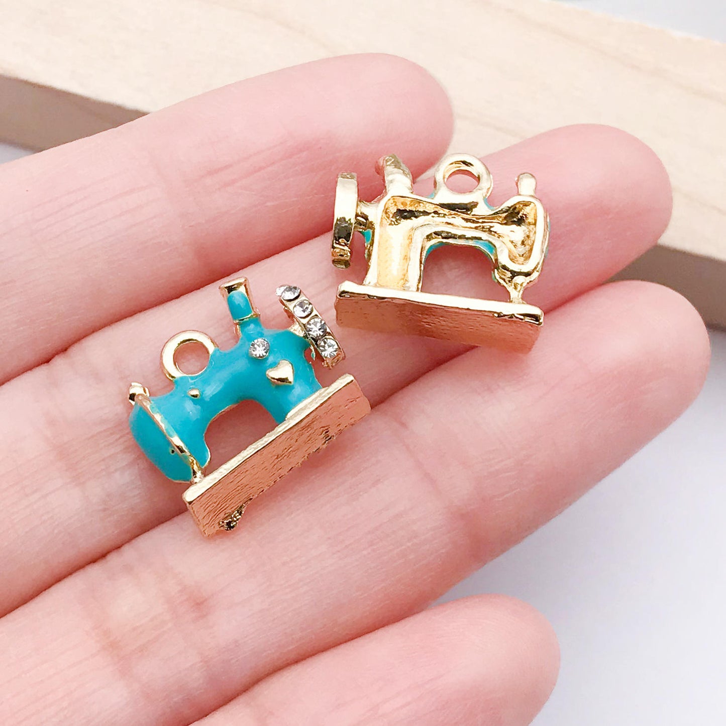 🧵 Sewing Machine Keychain