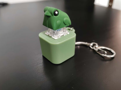 🐸 Cute Frog Keychain Accessory – Fun & Functional! 🌿