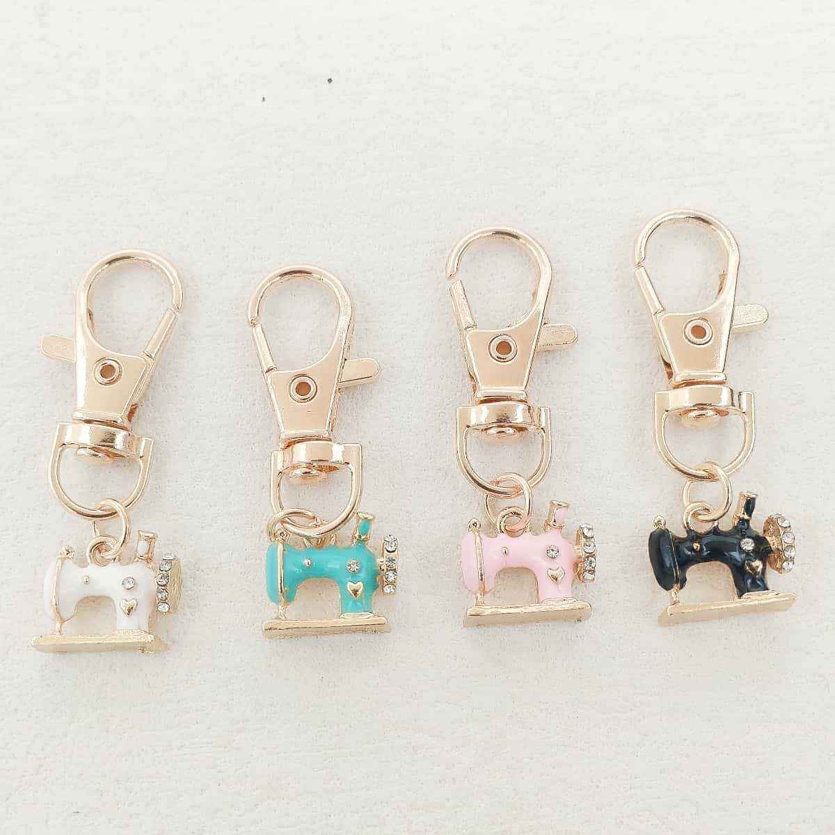 🧵 Sewing Machine Keychain