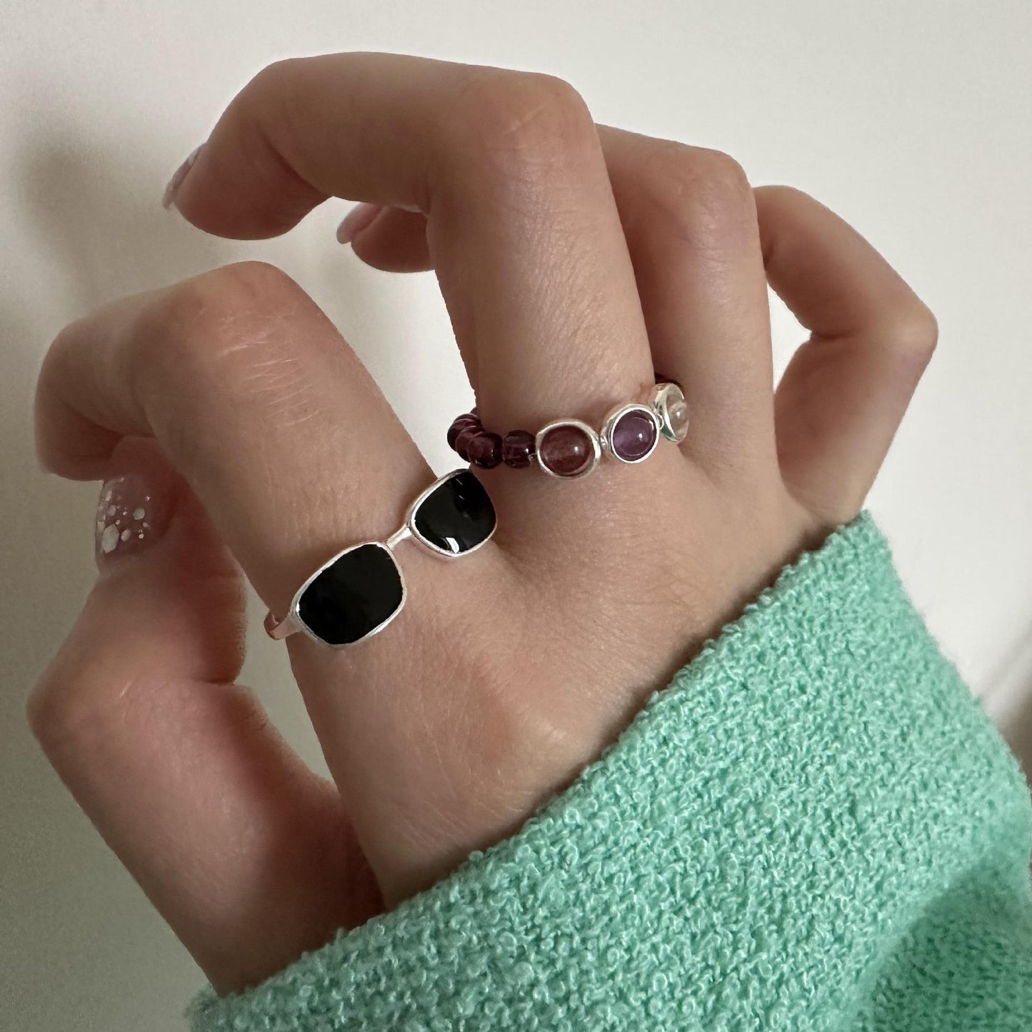 🕶️ Mini Sunglasses Aesthetic Ring