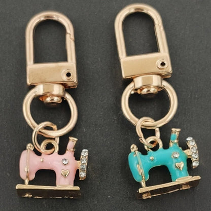 🧵 Sewing Machine Keychain