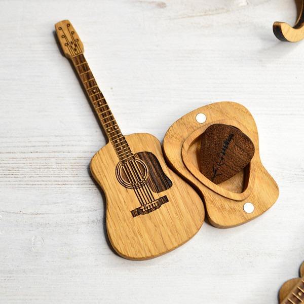🎸 Mini Wooden Decorative Guitar Set 🌳✨