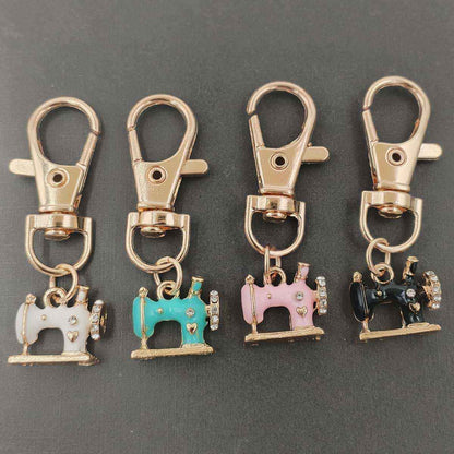 🧵 Sewing Machine Keychain
